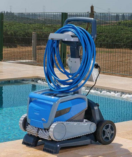 Robot Dolphin M550