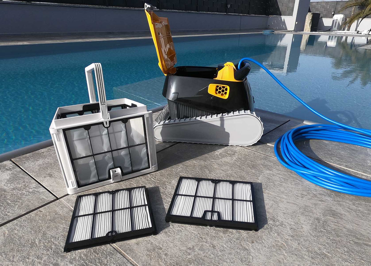 Robot Dolphin E35i