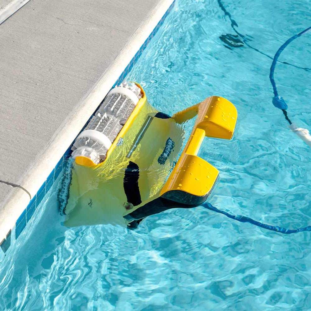 Robot piscina Lago di Garda