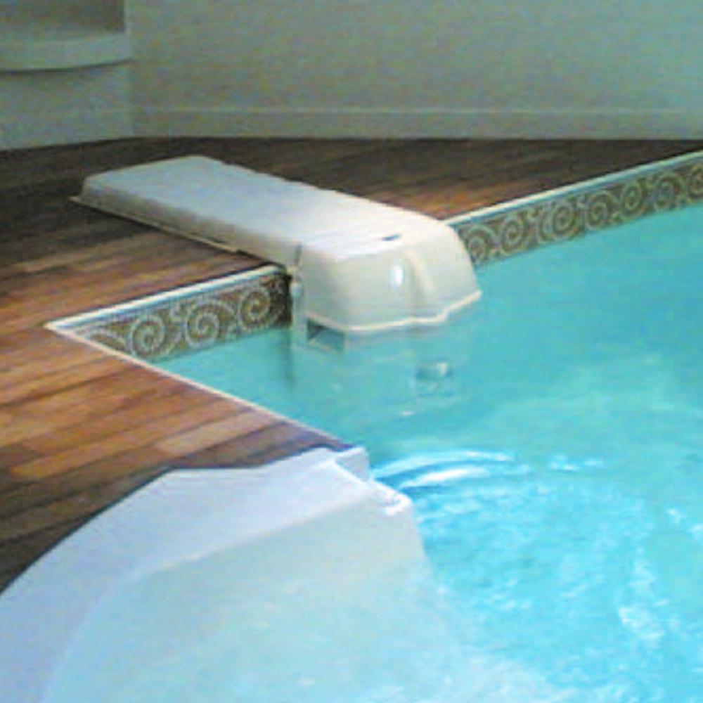 MX18 CNE PH LED B/B Monoblocco filtrante Filtrinov con nuoto controcorrente, elettrolizzatore al sale e regolatore di pH per tutte le piscine