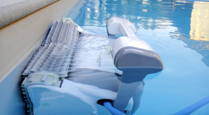 Robot pulitore piscina Dolphin Maytronics Mega Pro X Gyro per piscina in piastrelle