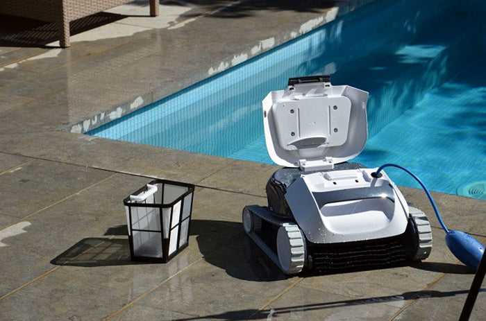 Robot pulitore per piscina fuoriterra Dolphin E10 Maytronics