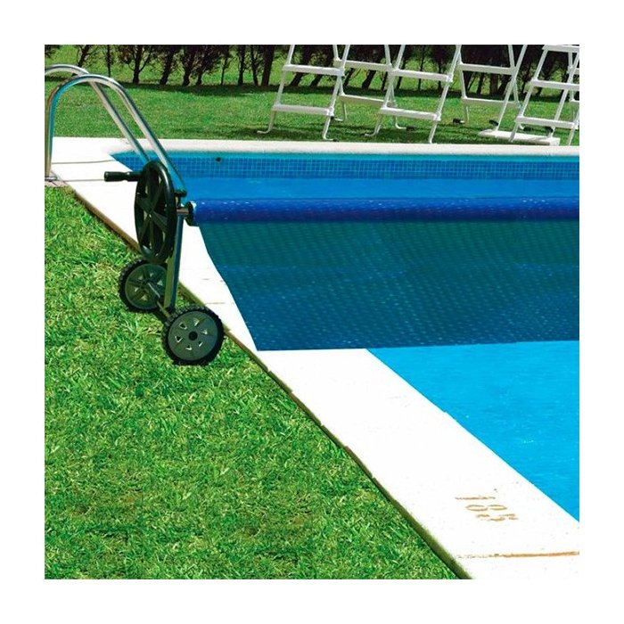 Rullo avvolgitore per piscine interrate fino a 5,50 m ambientata